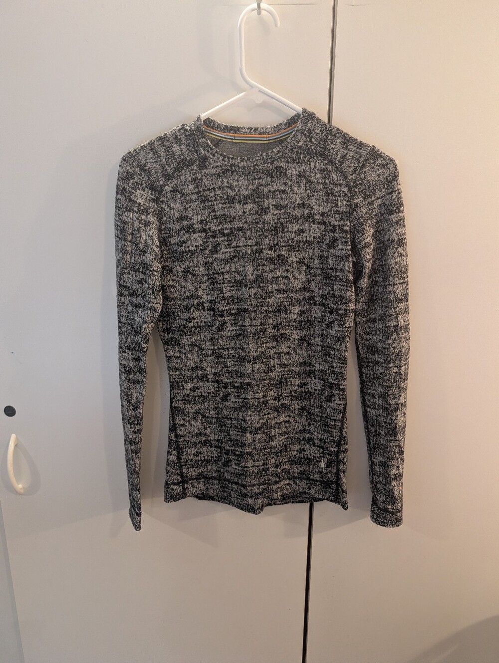 Smartwool Woman's Small Black & Gray Marled Crewneck BaselayerTop